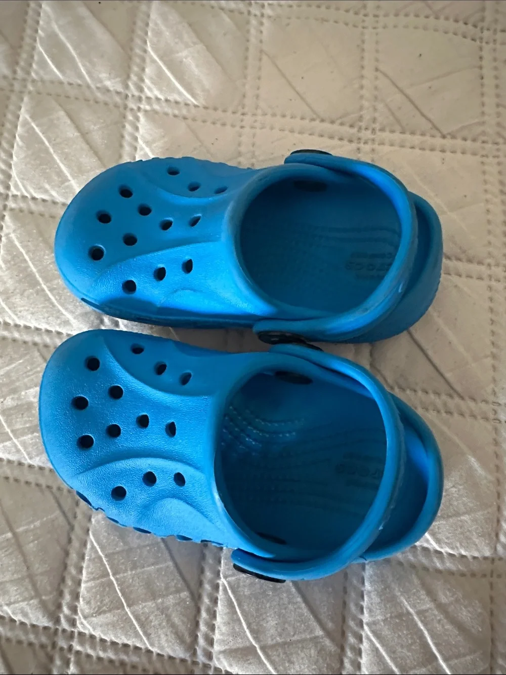 CROCS Kids Classic Clog in Bright Blue